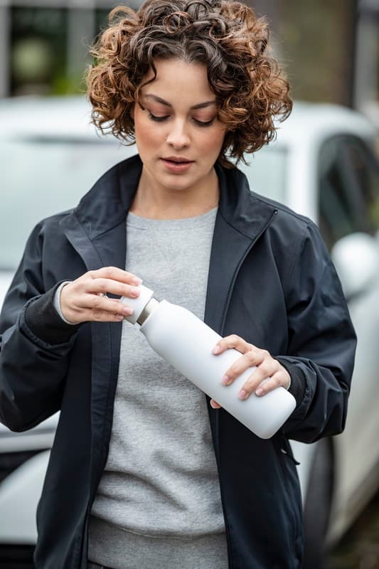 Marka 600 ml copper vacuum insulated bottle with metal loop 6