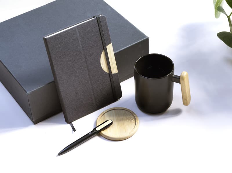 Laura A5 hard cover notebook and ballpoint pen gift set (black ink) 6