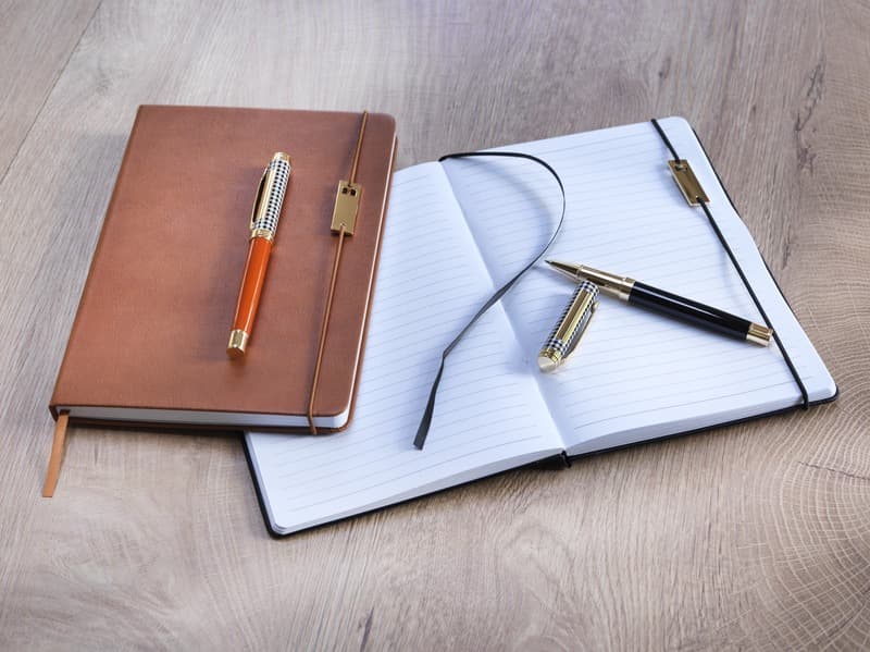 Legato A5 notebook and rollerball pen set (blue ink) 7