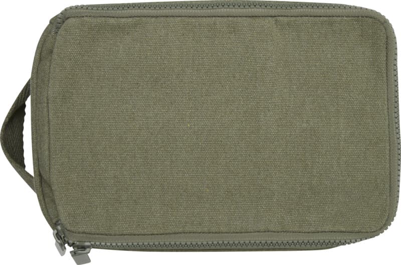 Pack 500 g/m² Aware™ recycled toiletry organiser 17