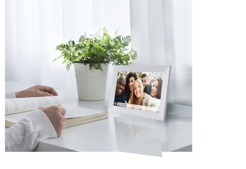 Prixton Prado 10" Frameo wifi digital photo frame 11