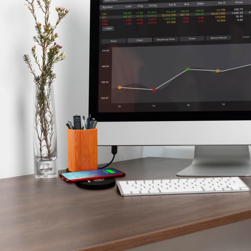 SCX.design W17 10W light-up logo wireless charging pad and bamboo pencil holder 7