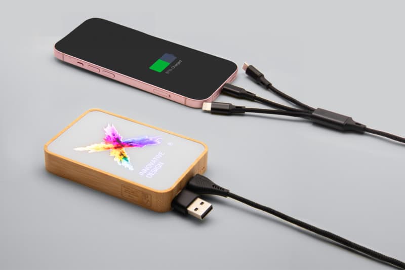 SCX.design P26 15W 5000 mAh wooden MagSafe power bank 3