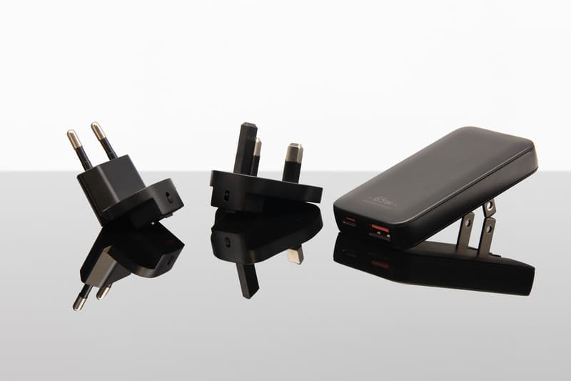SCX.design C56 65W travel charging set 5