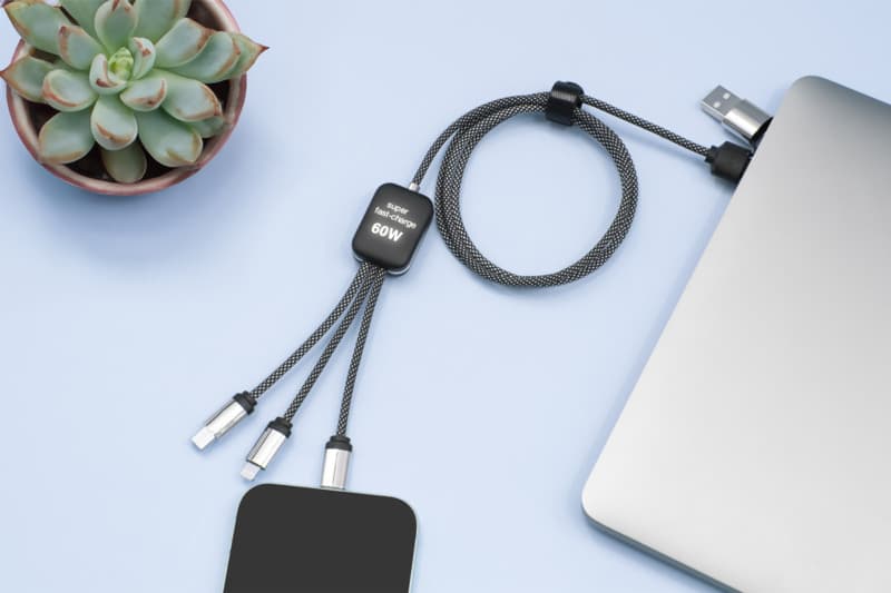 SCX.design C33 60W Type-C charging cable with dual light-up logo  8