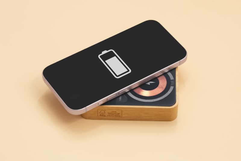 SCX.design P27 10.000 mAh MagSafe bamboo power bank 8