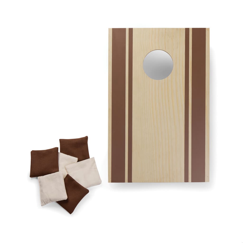 VINGA Cornhole game 3