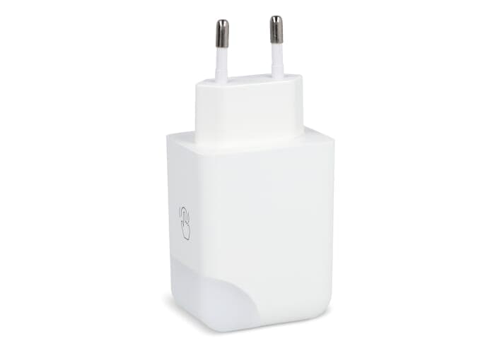 Xoopar Ice-G 65W GaN Power adaptor 2