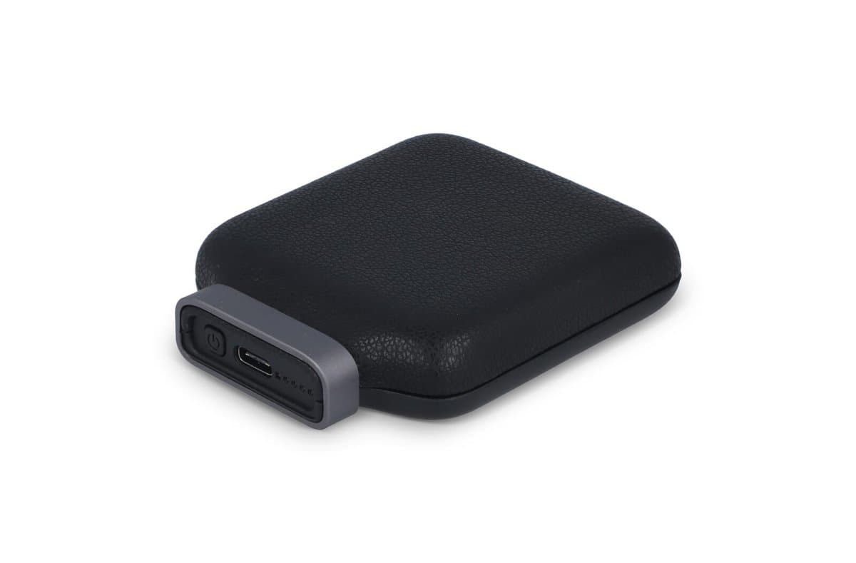 4026 - Xoopar Ine Oda Wireless Powerbank Compatible with MagSafe 5000 mAh 3