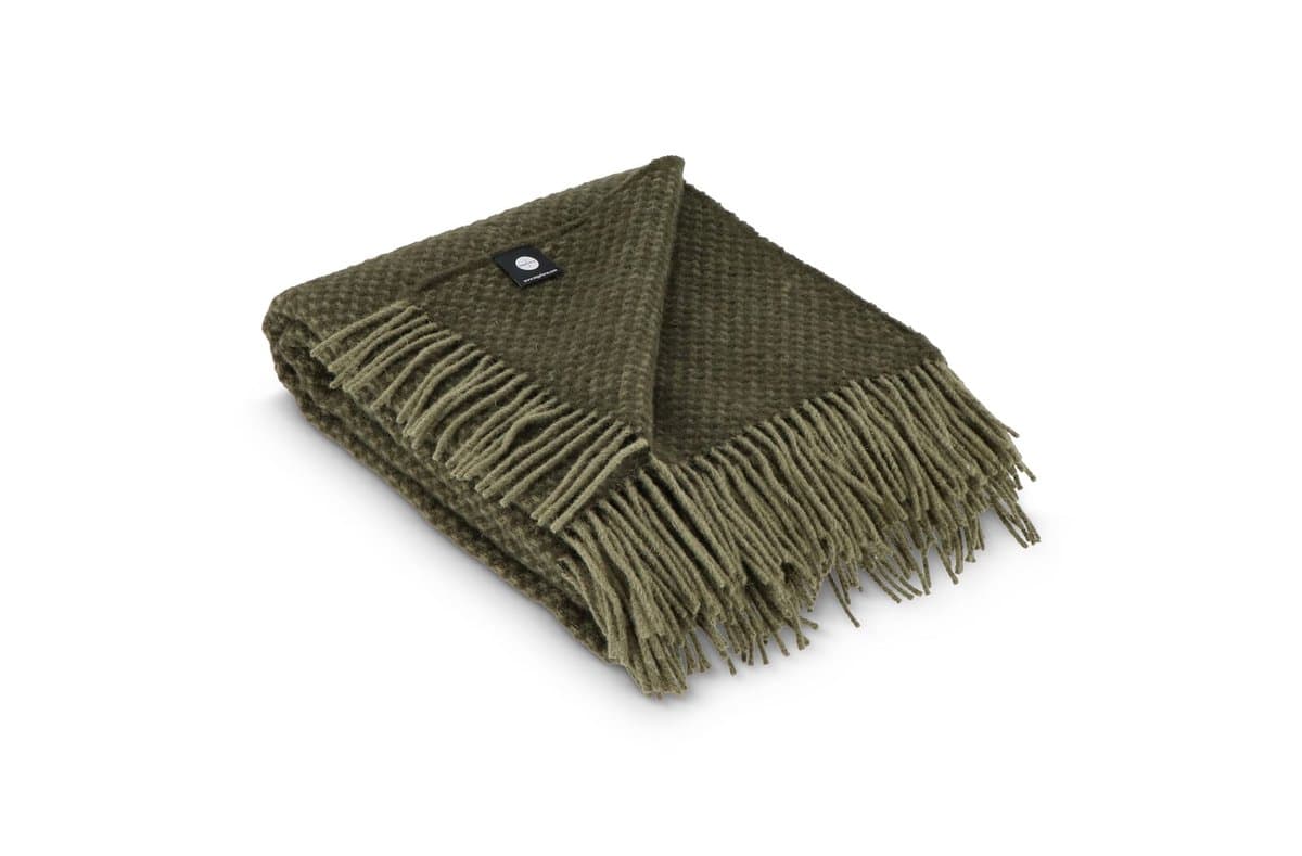 Sagaform Ulli dot 100% New Zeeland Wool blanket 4
