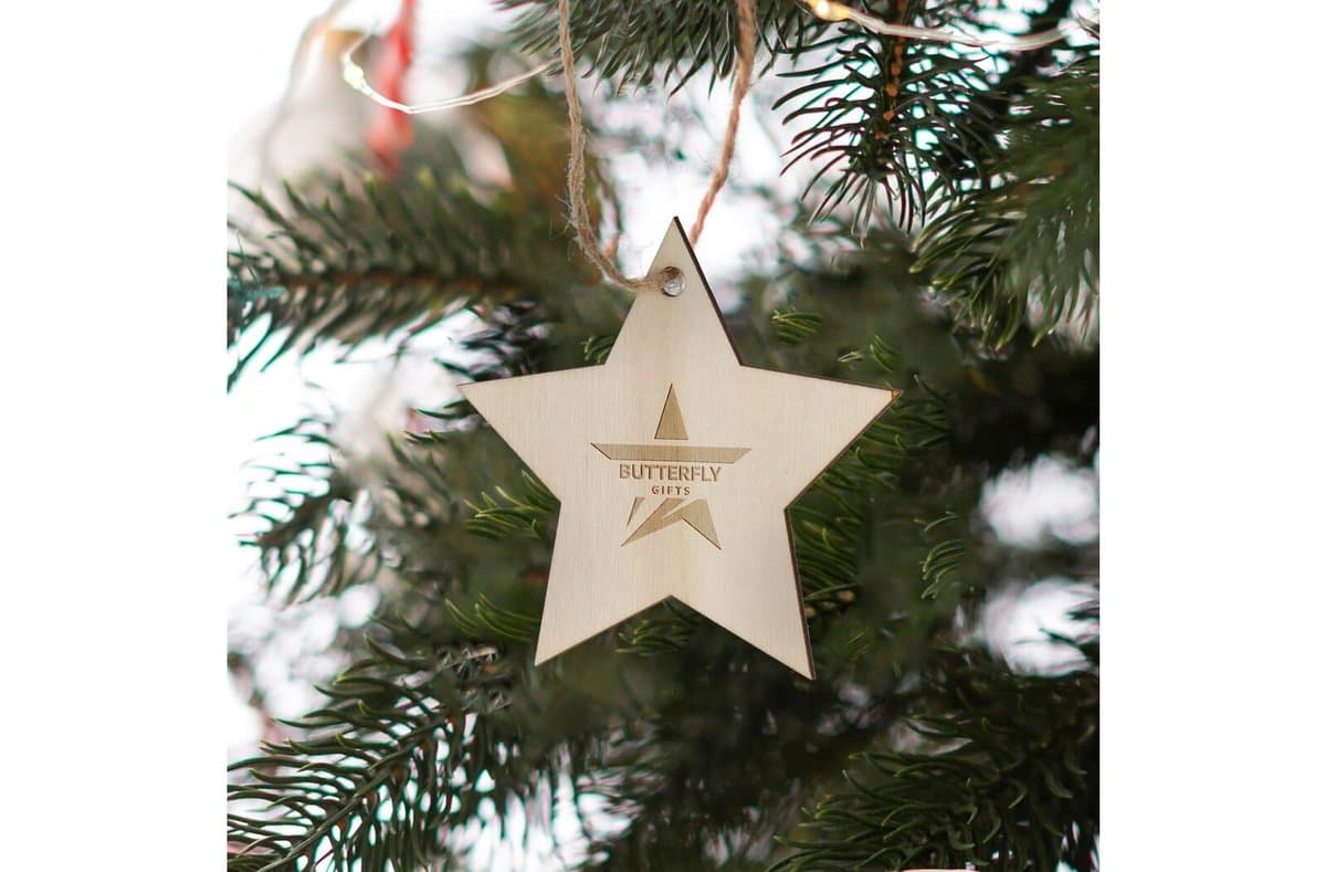 Star shaped wooden Christmas ornament 4