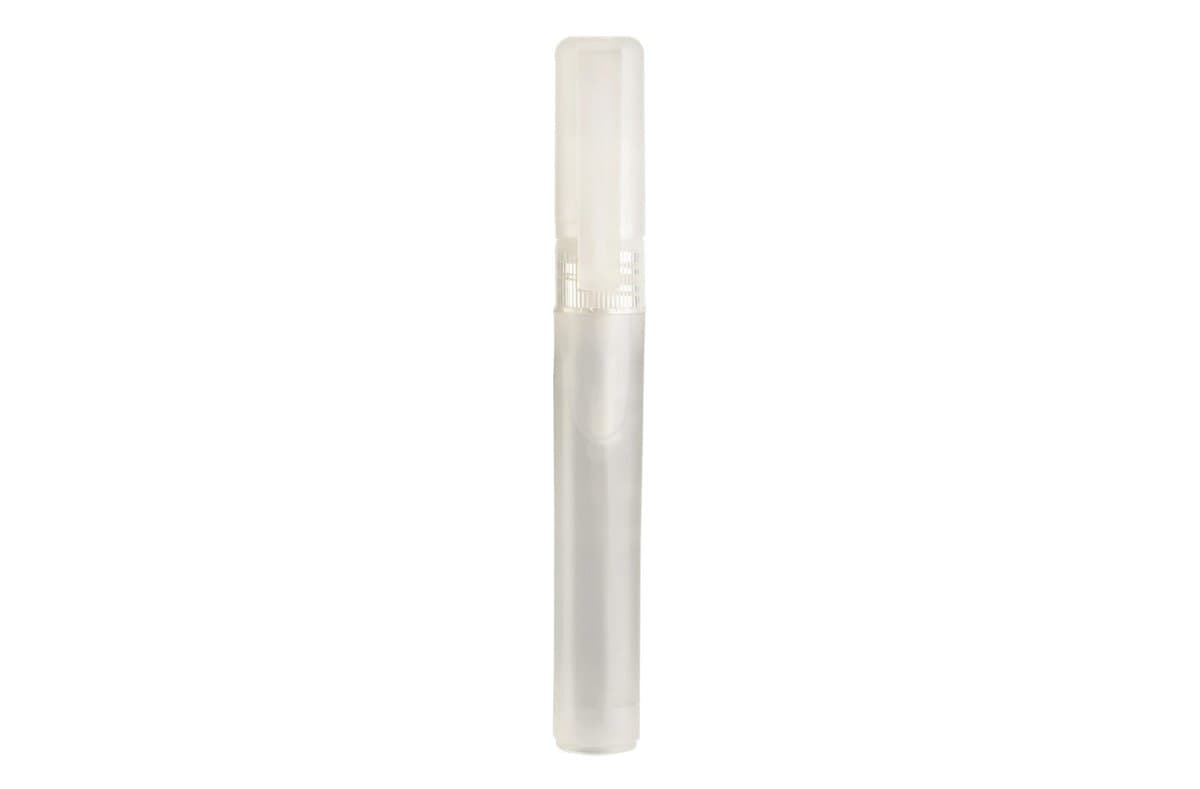 Hand cleaning spray with clip 8ml 4