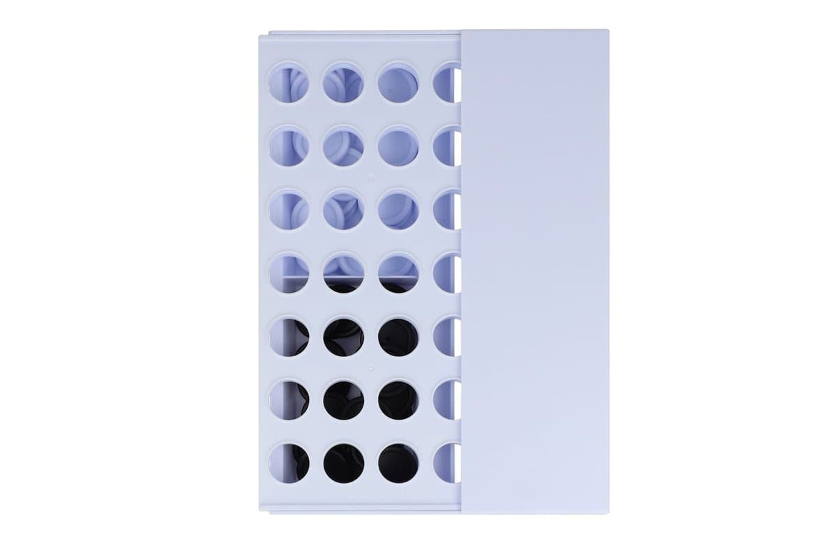 4 in a line game of recycled materials 4