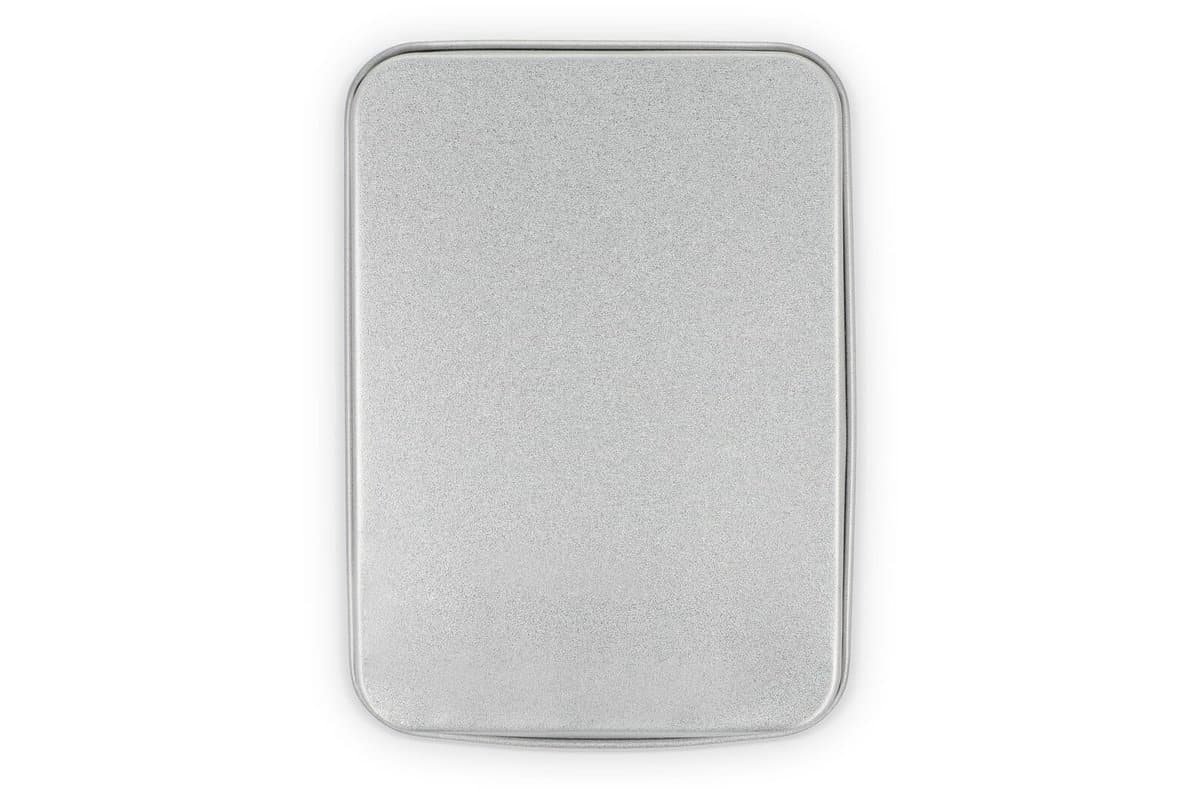Playing Cards in Tin Box 4