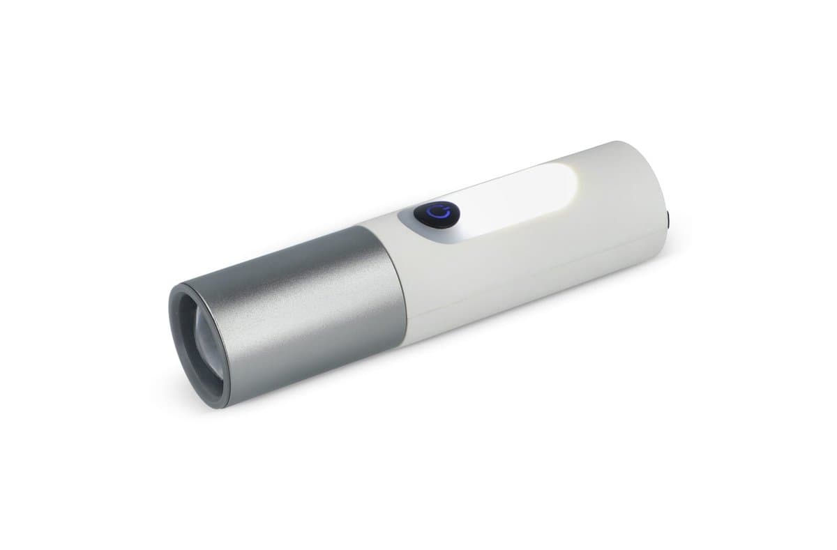 Rechargeable 10 W LED Flashlight with Zoom function 300 lm 3