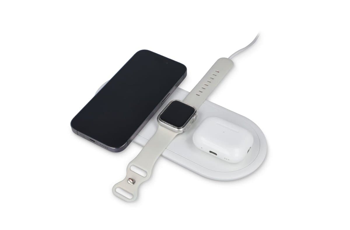 3in1 15 W wireless charger compatible with phones /Apple Watch/AirPod 3