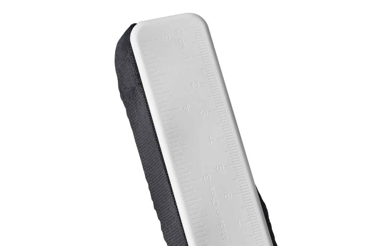 5-in-1 Travel Powerbank 2600 mAh - Lugage Scale - Flashlight - Ruler - Temperature Meter 4